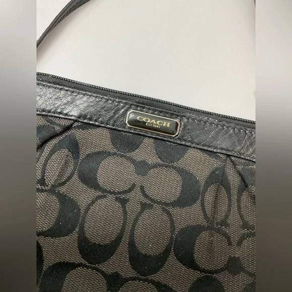 Coach Black Signature Wristlet - Picture 7 of 8